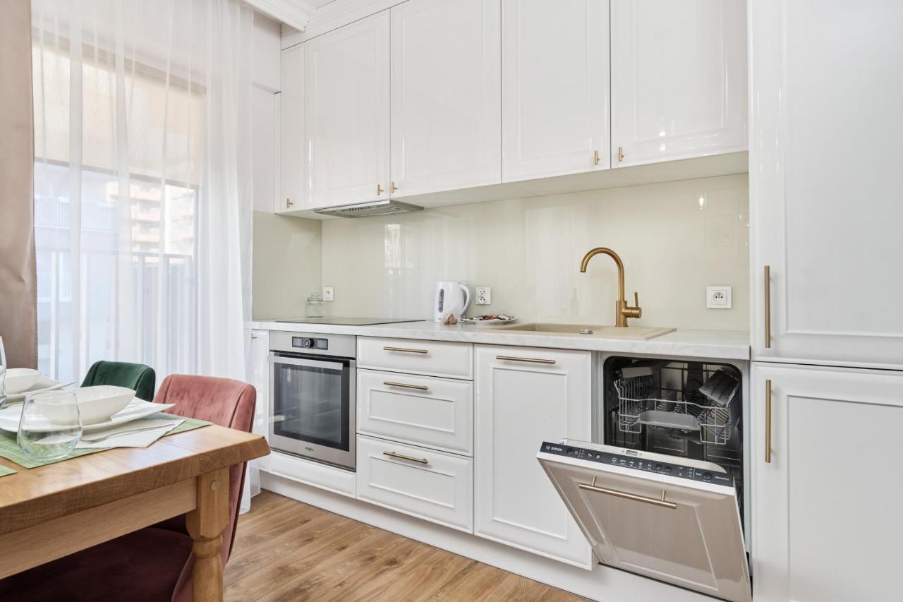 Apartament Dmowskiego Kępa Mieszczańska By Renters *